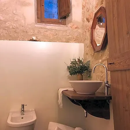 Bed & Breakfast Charme In Perillis 4*