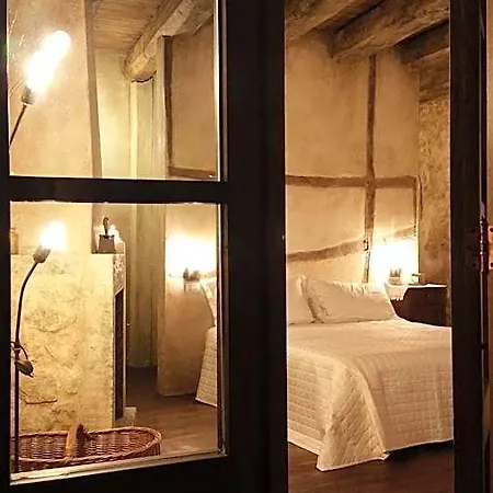 Charme In Perillis Bed & Breakfast