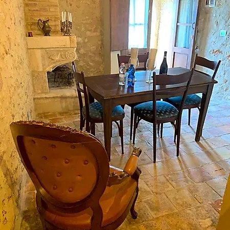 Charme In Perillis Bed & Breakfast Popoli