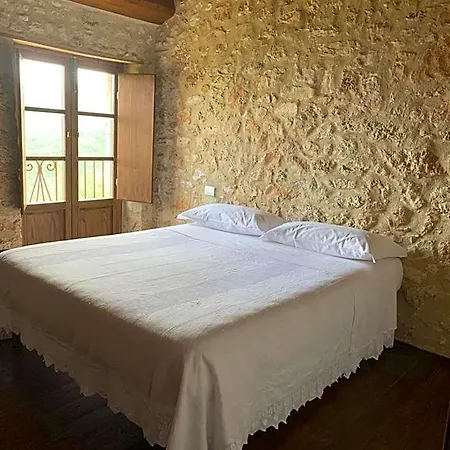 Bed & Breakfast Charme In Perillis 4*