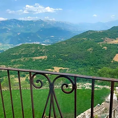 Charme In Perillis Popoli