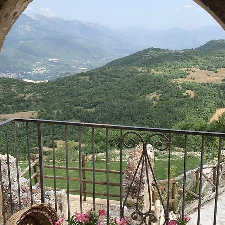 Charme In Perillis Bed & Breakfast 4*