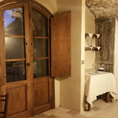 Charme In Perillis Bed & Breakfast Popoli