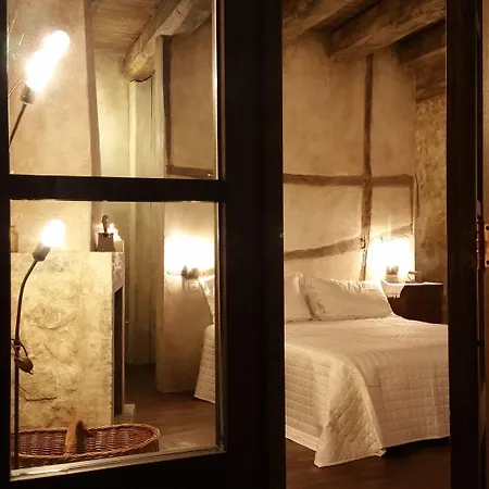 Charme In Perillis Bed & Breakfast