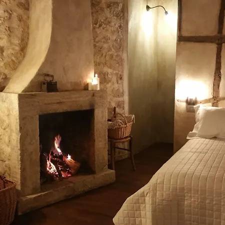 Charme In Perillis Bed & Breakfast 4*