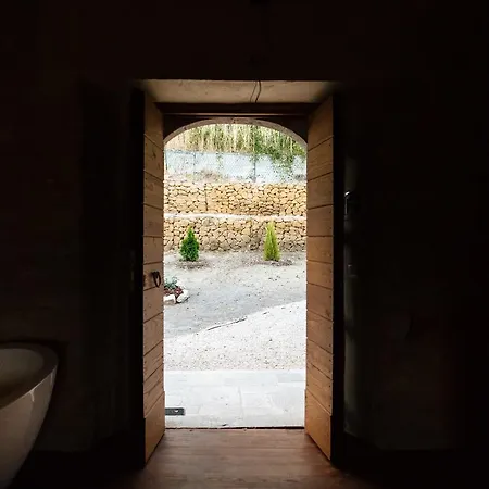 Charme In Perillis Bed & Breakfast Popoli