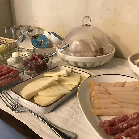 Bed & Breakfast Charme In Perillis