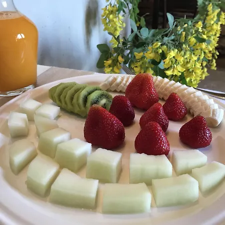 Charme In Perillis לינה וארוחת בוקר 4*