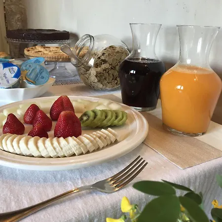 Charme In Perillis לינה וארוחת בוקר 4*