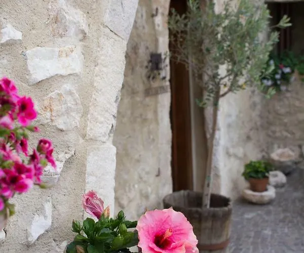 Alojamento de Acomodação e Pequeno-almoço Charme In Perillis